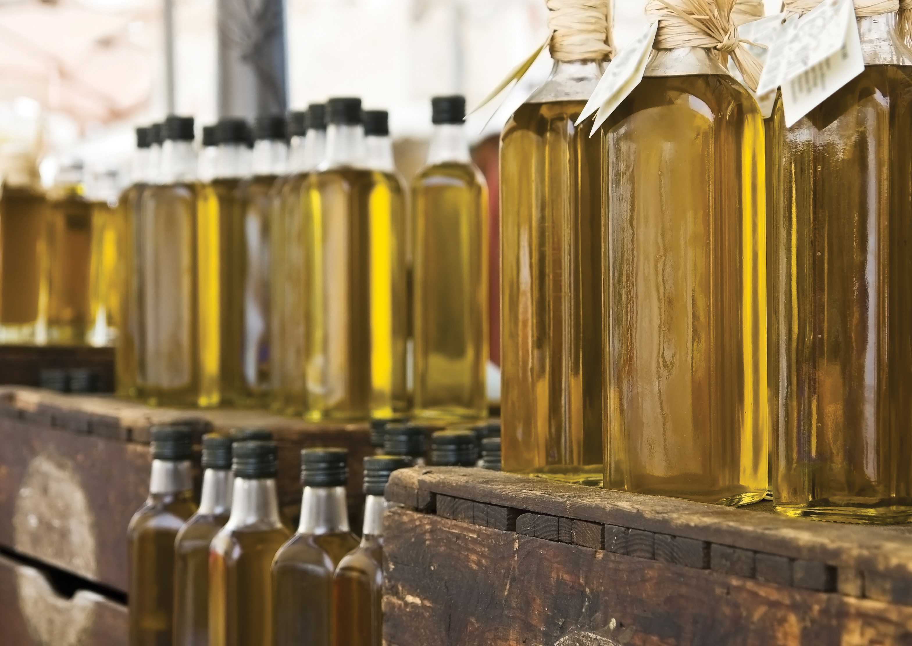 Производство оливкового масла. Растительное масло. Масло пищевое. Растительные масла холодного отжима. Хранение растительного масла.